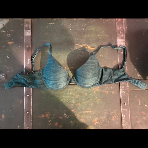 Victoria secret T-shirt bra - Picture 2 of 2